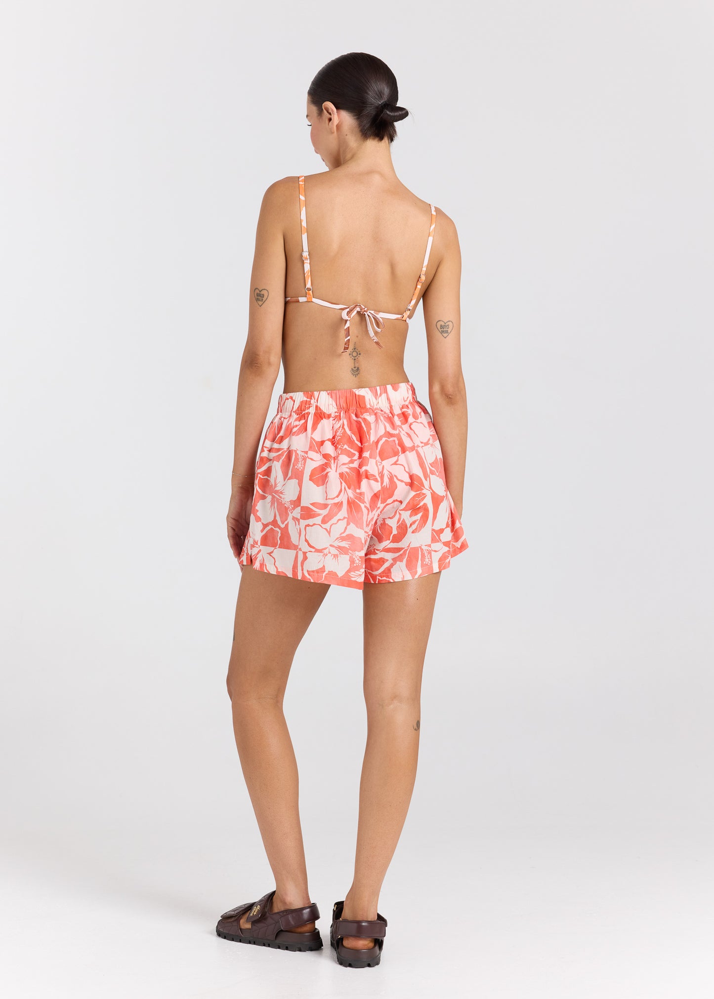 Java Slit Short - Hibiscus