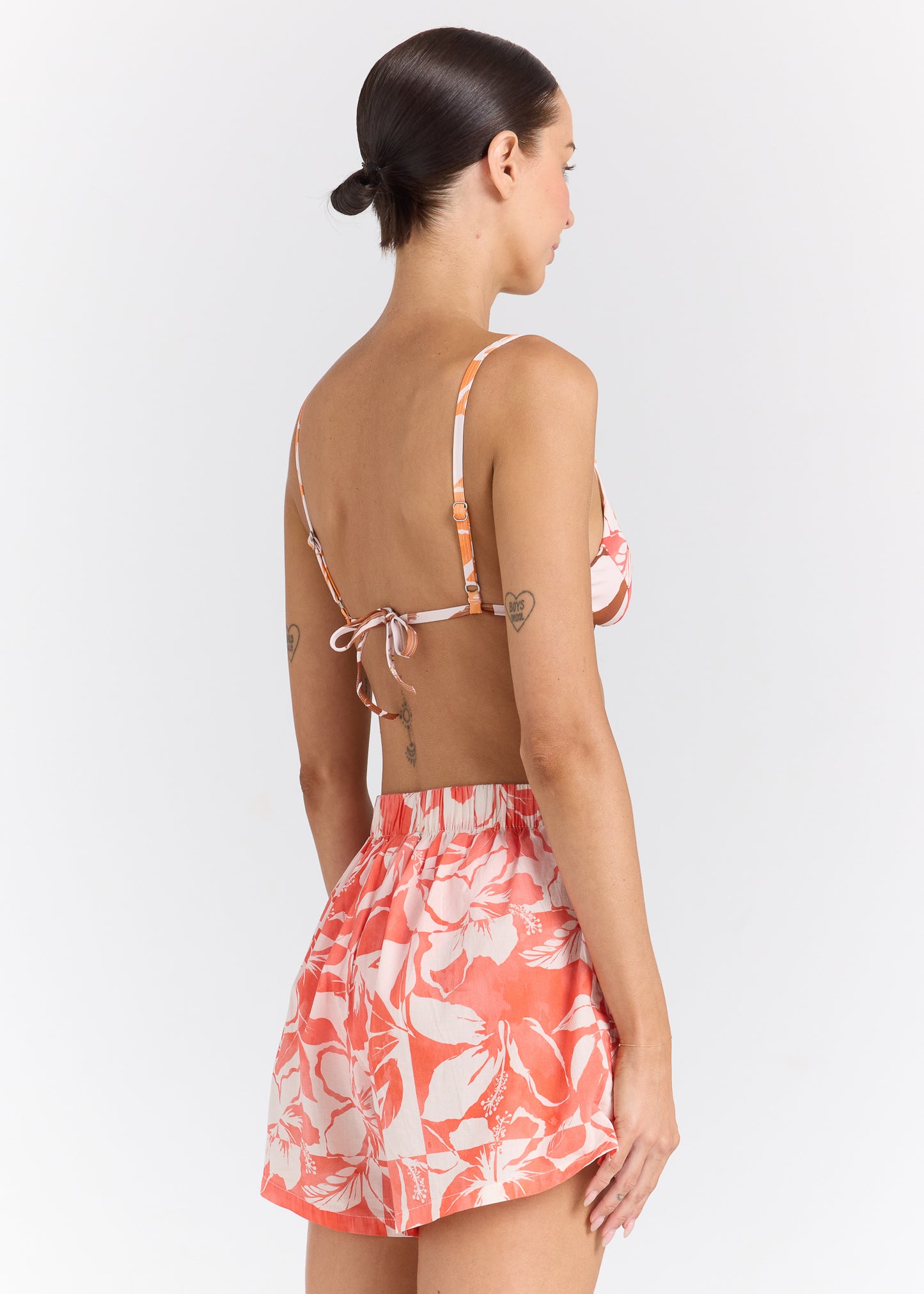 Java Slit Short - Hibiscus