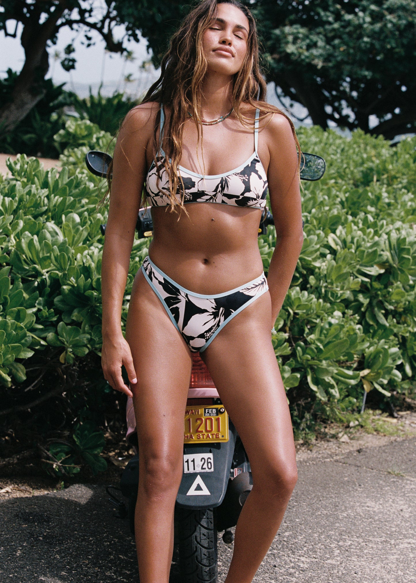 Oahu High Cut Cheeky Bikini Bottom - Black