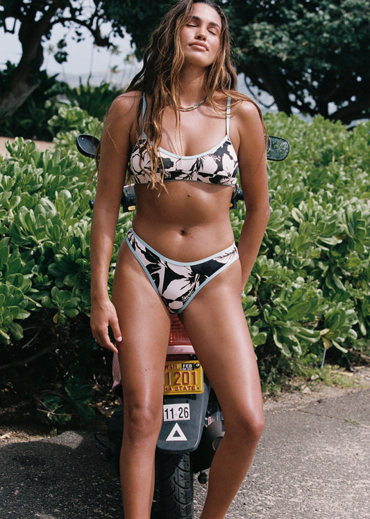 Oahu High Cut Cheeky Bikini Bottom - Black