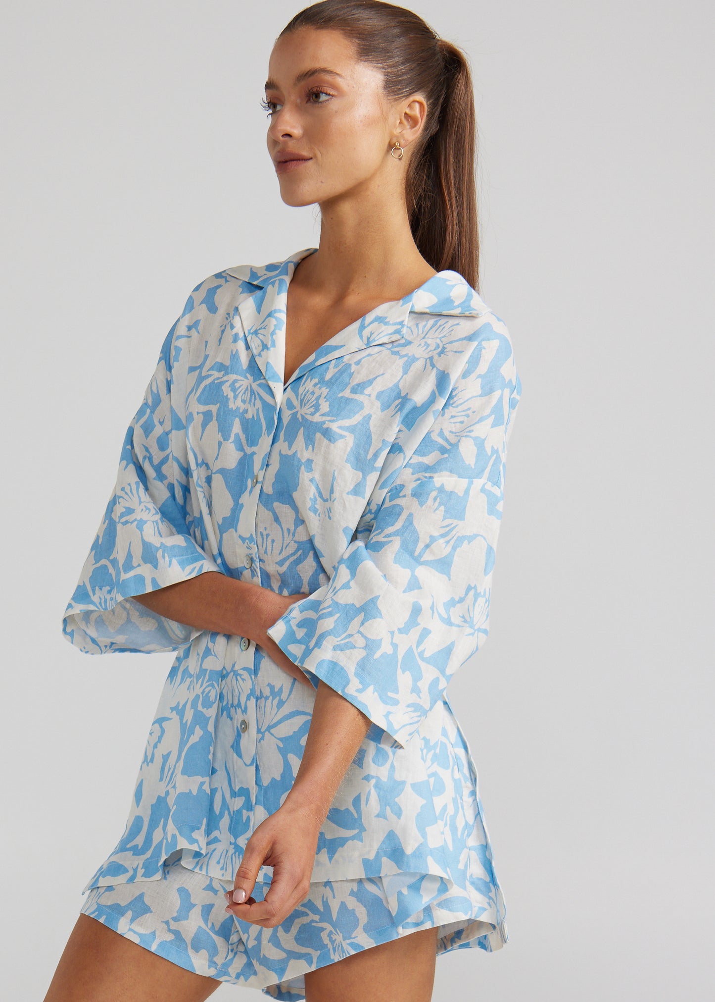 Plantations Slit Short - Blue Hawaii